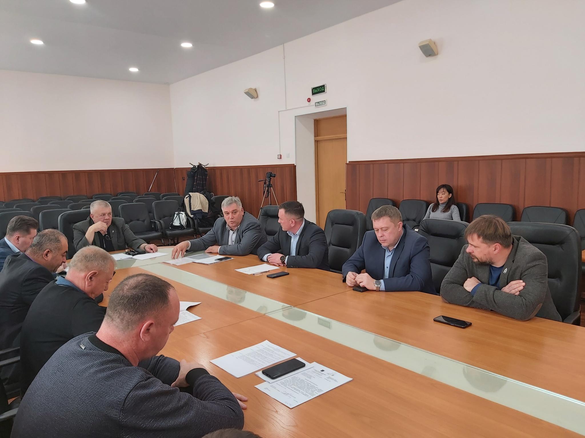 Депутаты Думы провели заседание комиссии, на котором обсудили вопрос нормализации энергоснабжения в СНТ «Зеленый сад»