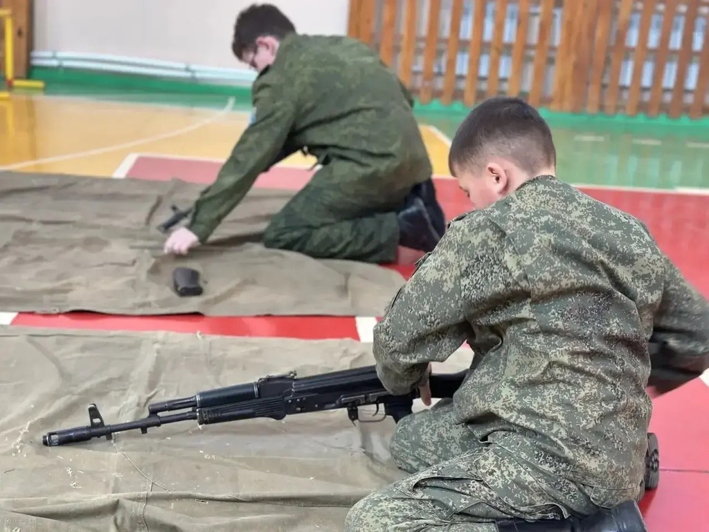 Военно-спортивная игра «Зарница»