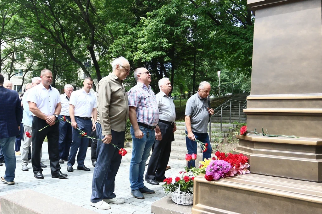 Памяти Феликса Дзержинского
