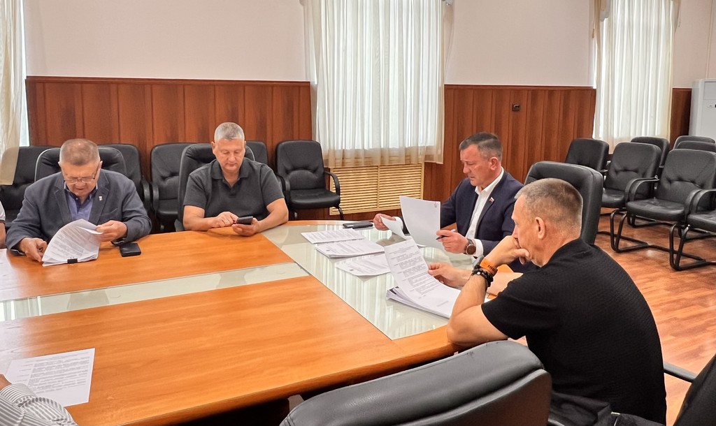 В Думе состоялись заседания постоянных депутатских комиссий