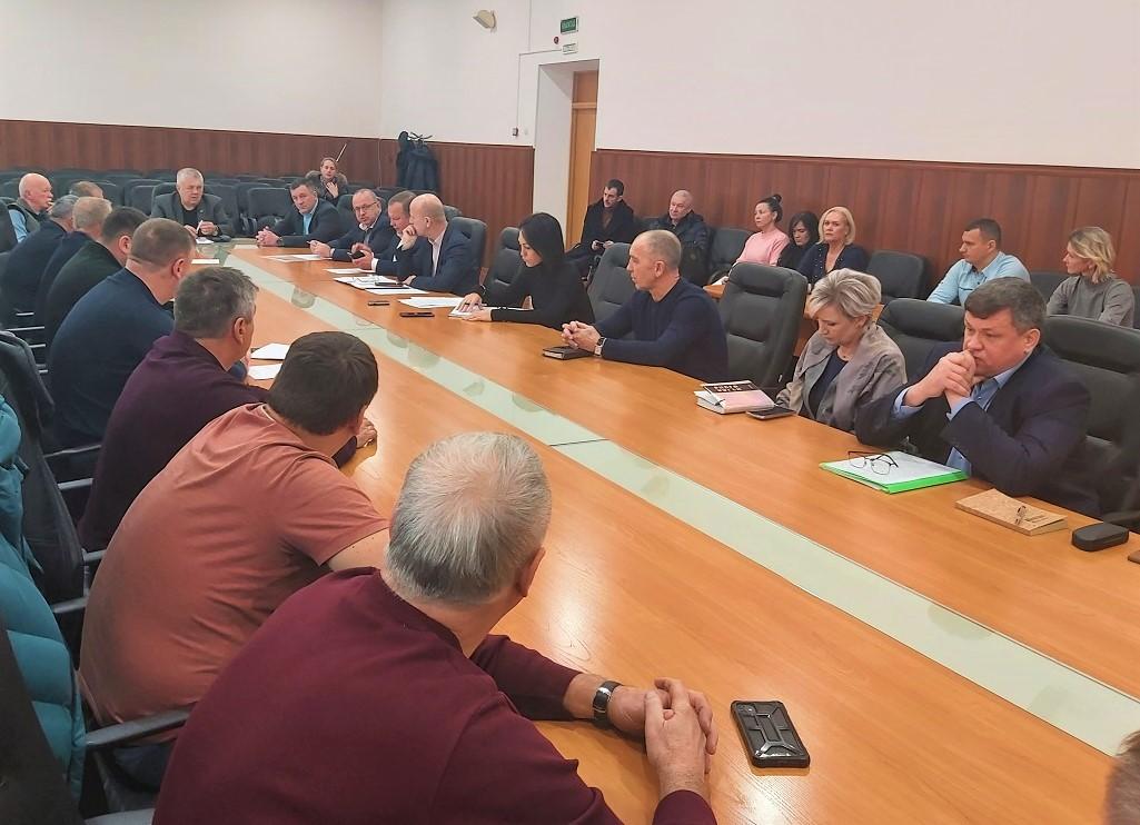 В Думе прошло очередное заседание постоянной депутатской комиссии
