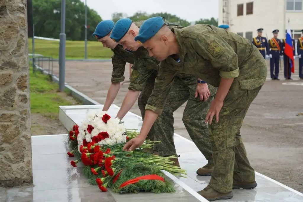 Поздравления с 96-й годовщиной образования Воздушно-десантных войск. Поздравления с 96-й годовщиной образования Воздушно-десантных войск.
